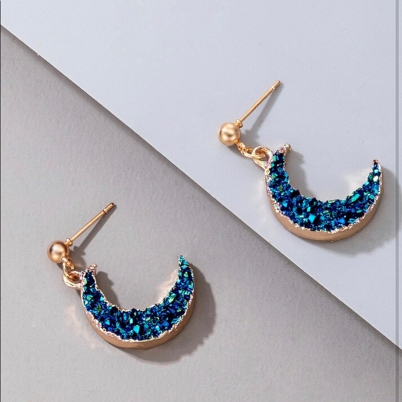 Moon earrings - Picture 2 of 3